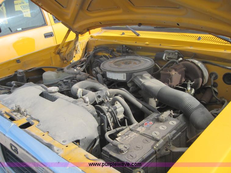 image for item 3154 1992 Dodge D350 pickup truck