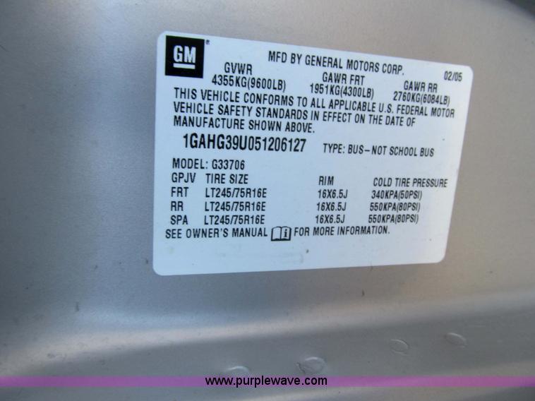 image for item 3594 2005 Chevrolet G3500 Express Stabiltrak van