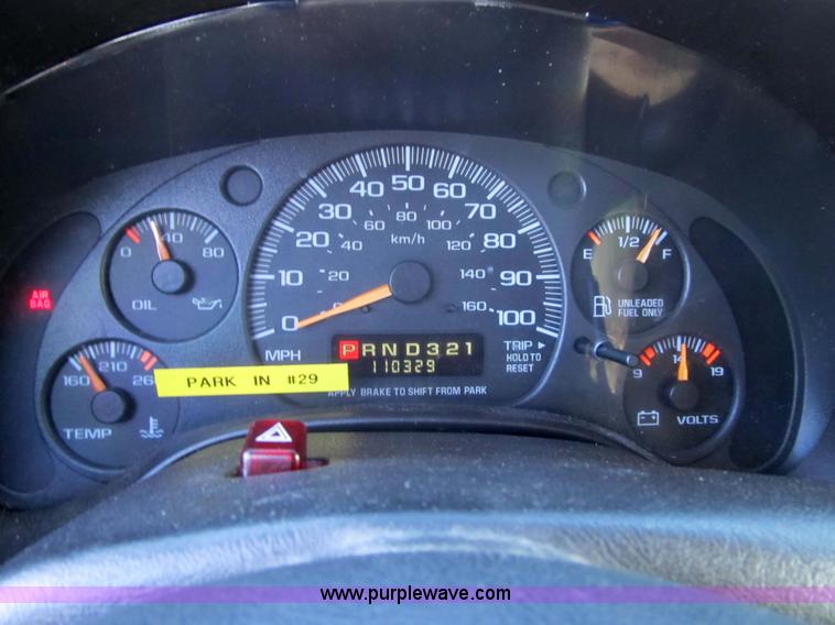 image for item 3597 2001 Chevrolet G3500 Savanna SL van