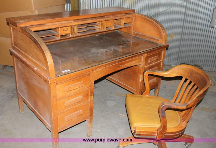 image for item 3655 Wood roll top desk and chair