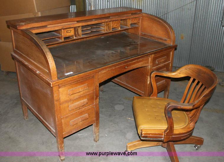 image for item 3655 Wood roll top desk and chair
