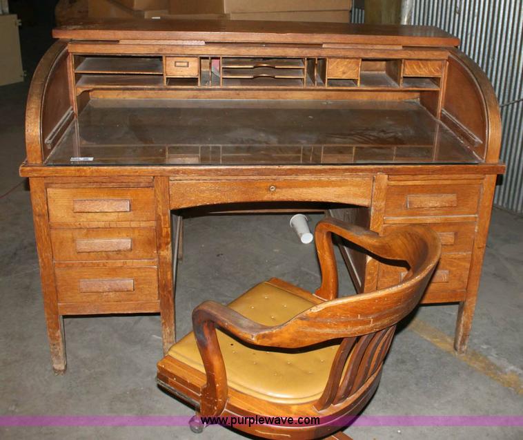 image for item 3655 Wood roll top desk and chair