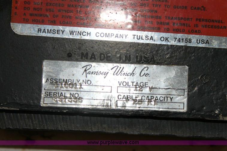 image for item 3657 Auto crane