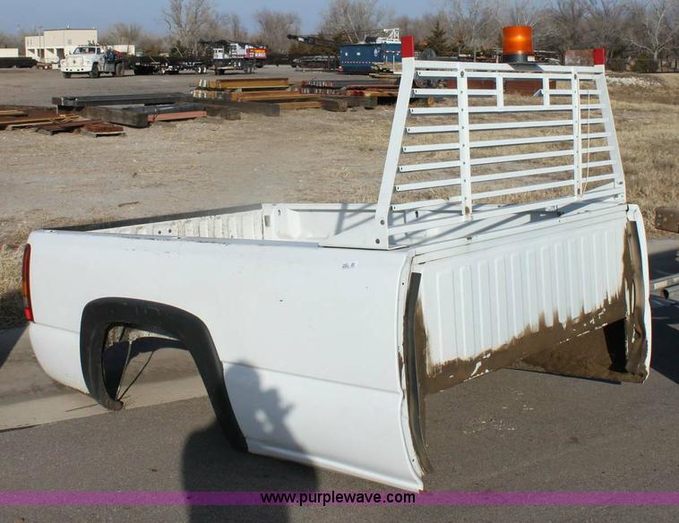 image for item 3662 Chevrolet full size truck bed