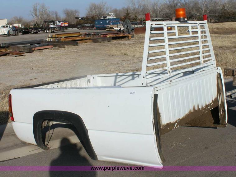 image for item 3662 Chevrolet full size truck bed