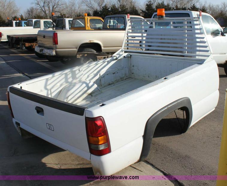 image for item 3662 Chevrolet full size truck bed