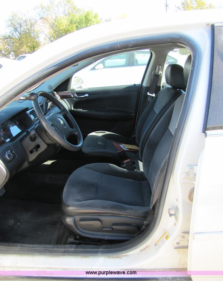 image for item 5128 2006 Chevrolet Impala