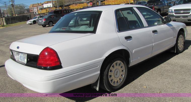 image for item 5129 2003 Ford Crown Victoria police intercepter