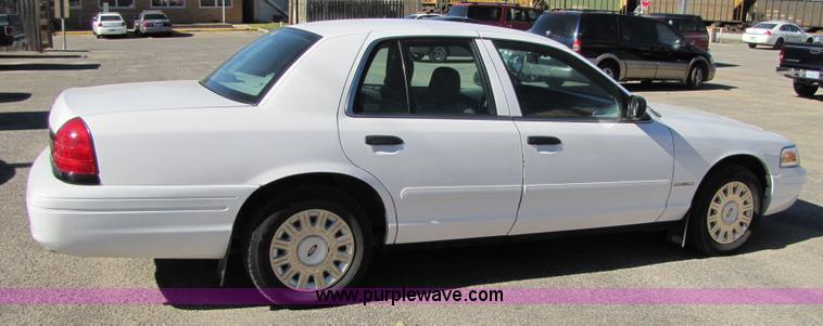 image for item 5129 2003 Ford Crown Victoria police intercepter