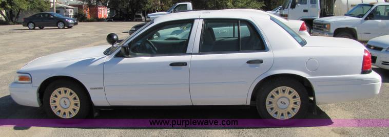 image for item 5129 2003 Ford Crown Victoria police intercepter