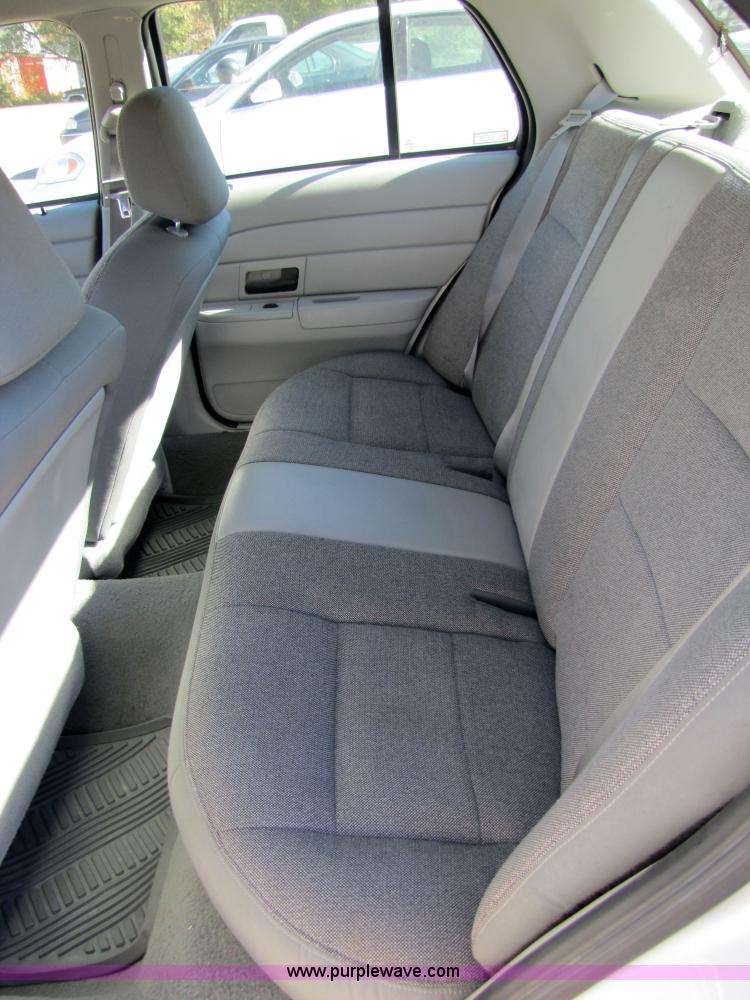 image for item 5129 2003 Ford Crown Victoria police intercepter