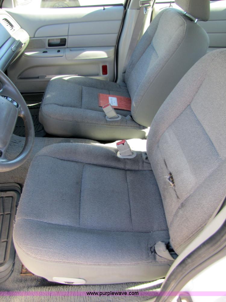 image for item 5129 2003 Ford Crown Victoria police intercepter