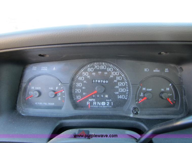 image for item 5129 2003 Ford Crown Victoria police intercepter