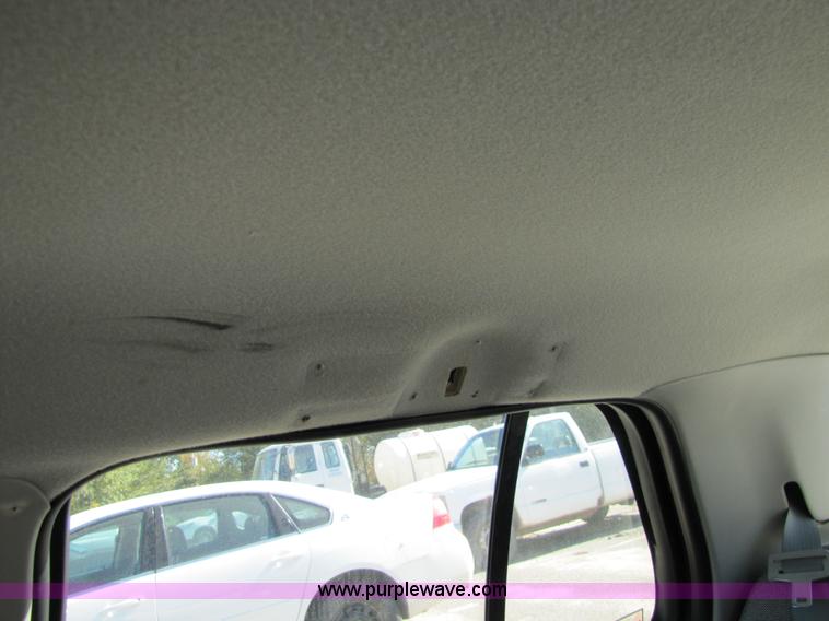 image for item 5129 2003 Ford Crown Victoria police intercepter