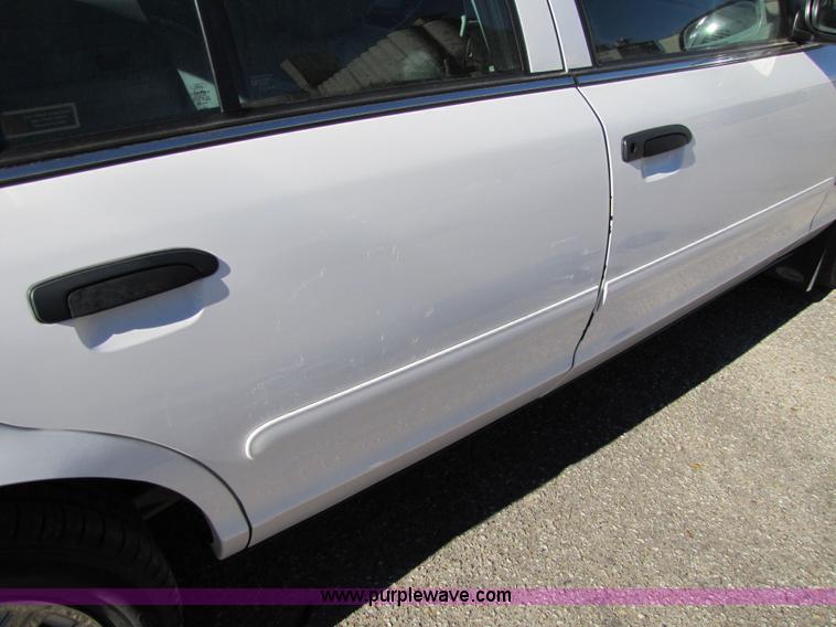 image for item 5129 2003 Ford Crown Victoria police intercepter