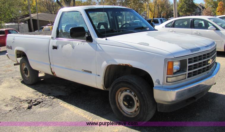 image for item 5132 1993 Chevrolet 1500 pickup