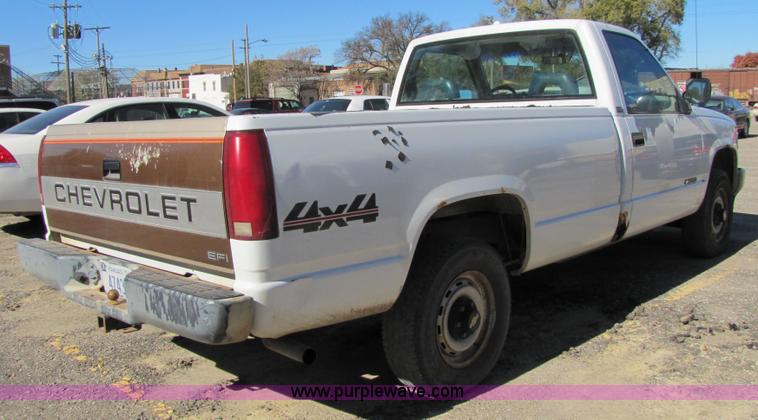 image for item 5132 1993 Chevrolet 1500 pickup
