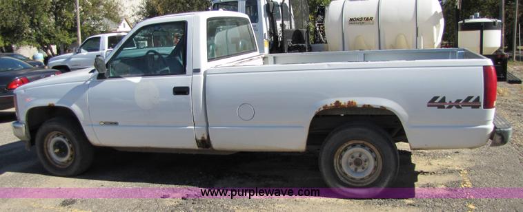 image for item 5132 1993 Chevrolet 1500 pickup