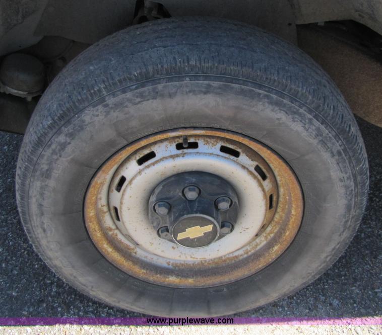 image for item 5132 1993 Chevrolet 1500 pickup