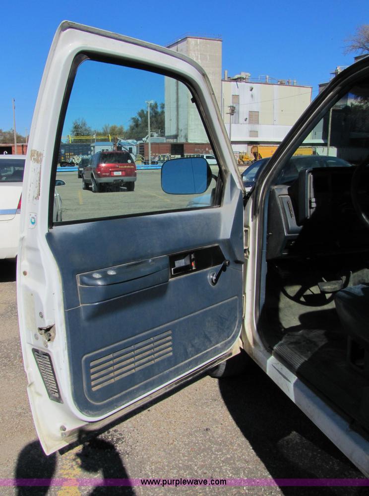 image for item 5132 1993 Chevrolet 1500 pickup