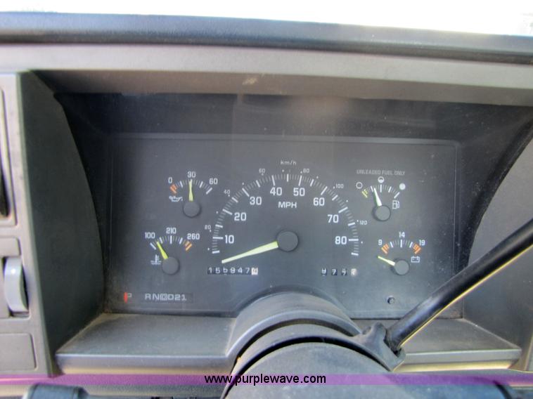 image for item 5132 1993 Chevrolet 1500 pickup