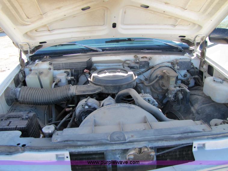 image for item 5132 1993 Chevrolet 1500 pickup