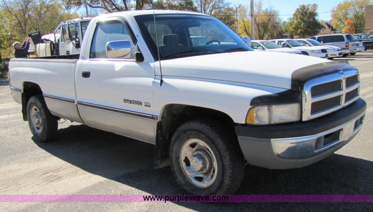 image for item 5135 1996 Dodge Ram 2500
