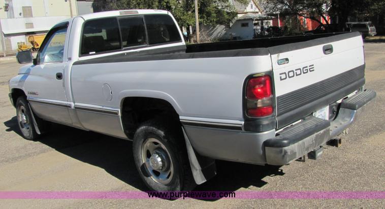 image for item 5135 1996 Dodge Ram 2500