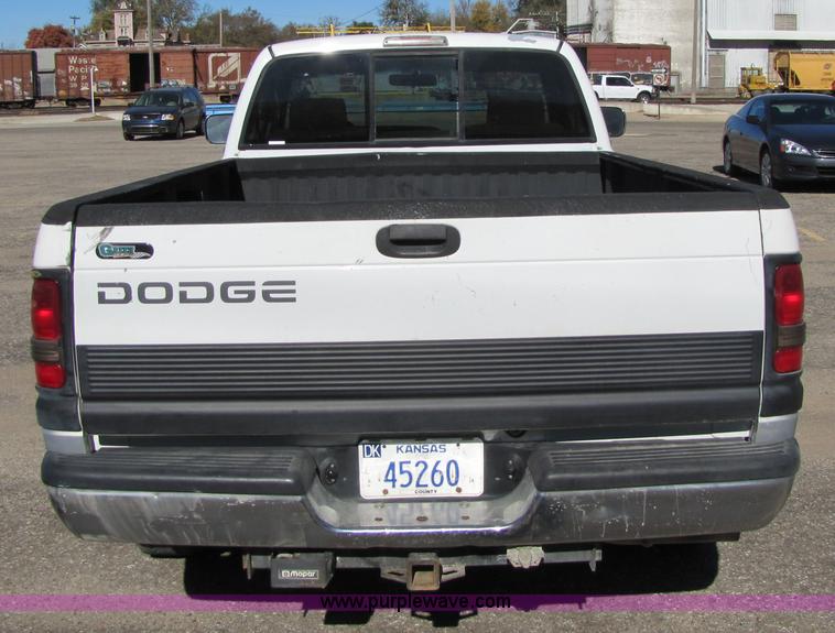 image for item 5135 1996 Dodge Ram 2500