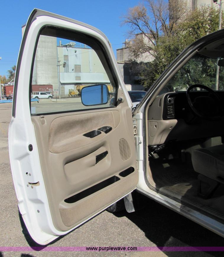 image for item 5135 1996 Dodge Ram 2500