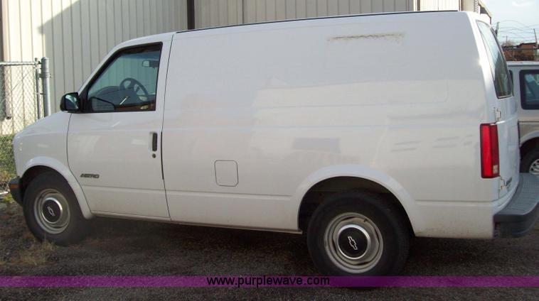 image for item 5149 1998 Chevrolet Astro cargo van