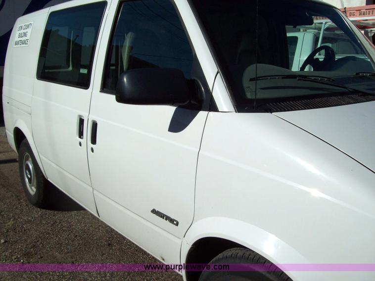 image for item 5149 1998 Chevrolet Astro cargo van