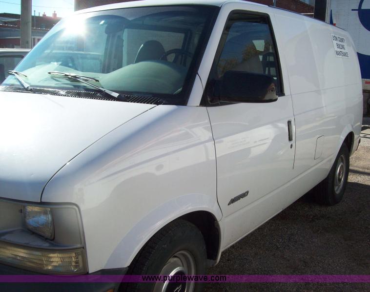 image for item 5149 1998 Chevrolet Astro cargo van