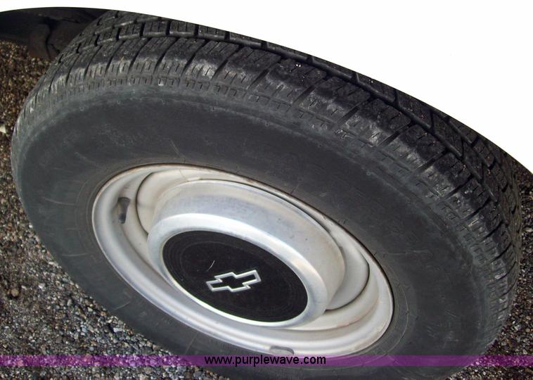 image for item 5149 1998 Chevrolet Astro cargo van