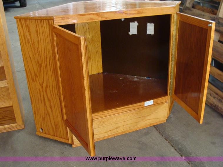 image for item 5208 Assorted oak furniture