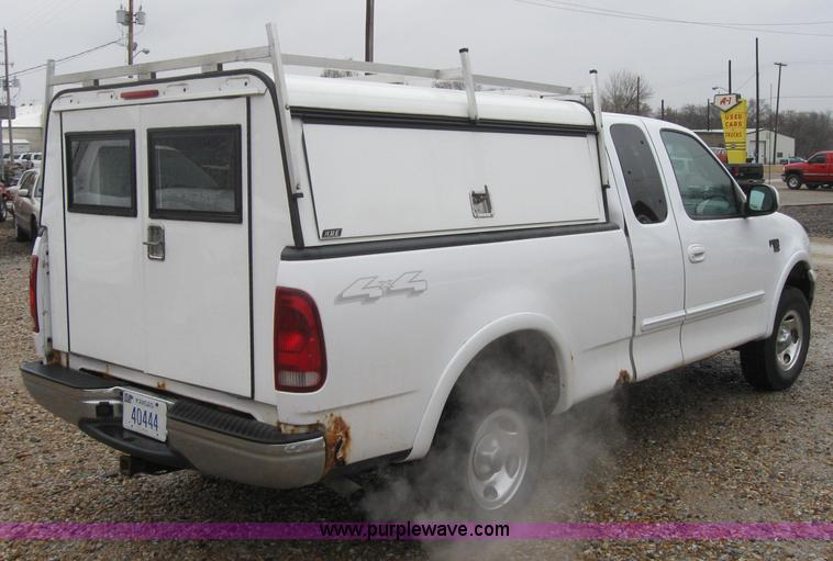 image for item 5232 2000 Ford F150 pickup truck