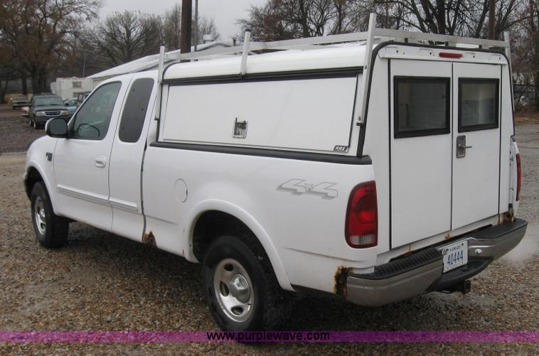 image for item 5232 2000 Ford F150 pickup truck