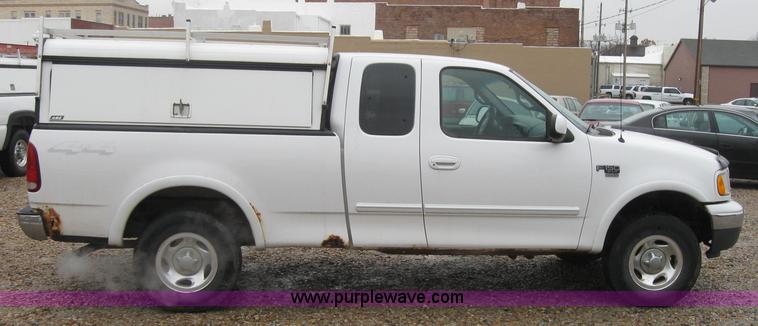 image for item 5232 2000 Ford F150 pickup truck