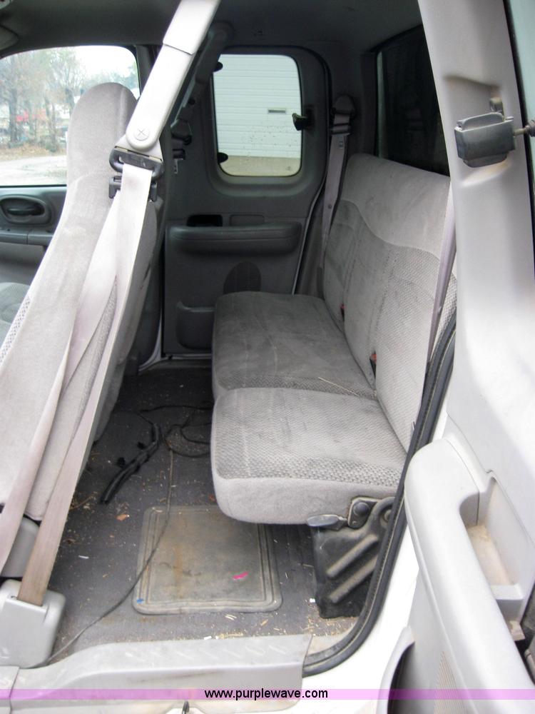 image for item 5232 2000 Ford F150 pickup truck