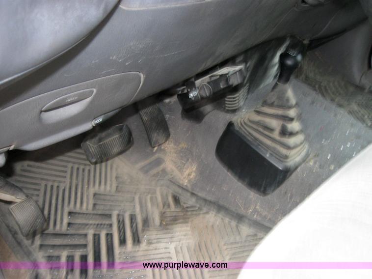 image for item 5232 2000 Ford F150 pickup truck