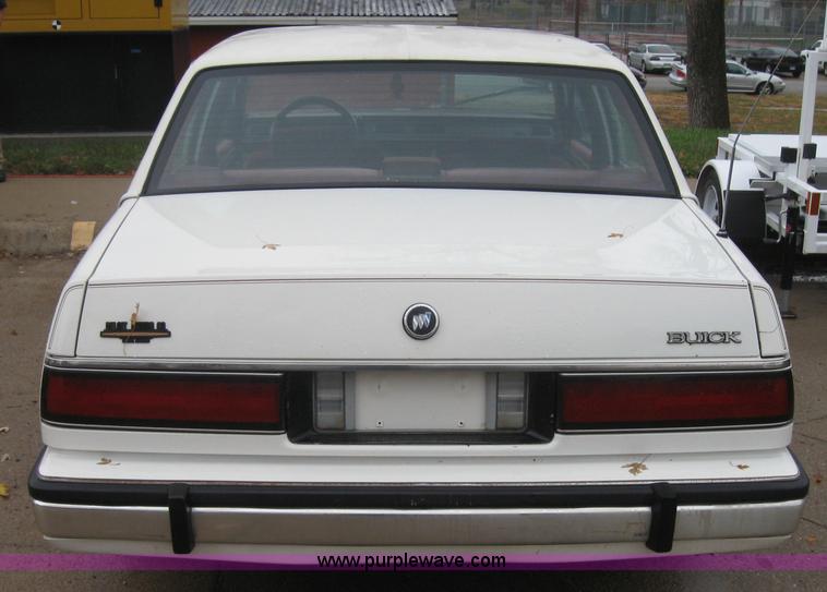 image for item 5233 1988 Buick Lesabre Limited