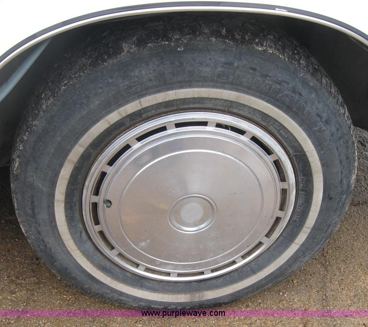 image for item 5233 1988 Buick Lesabre Limited