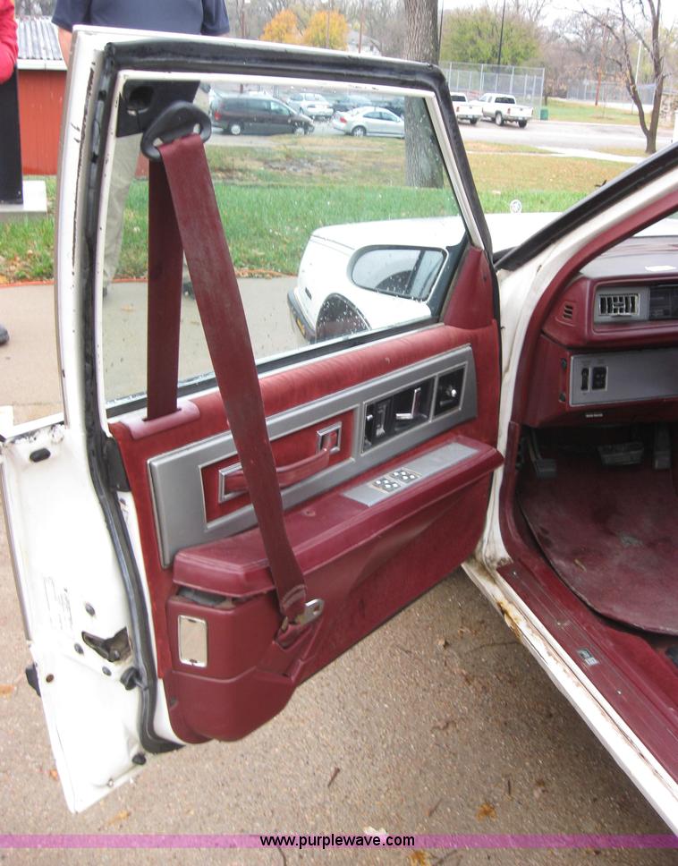 image for item 5233 1988 Buick Lesabre Limited