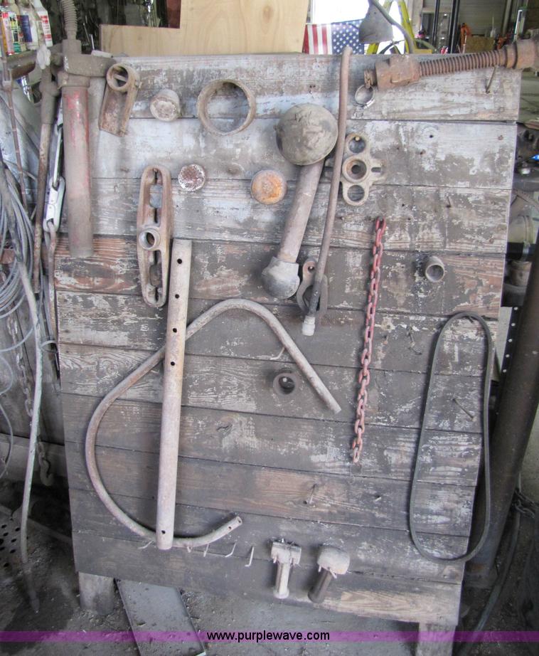 image for item 5305 Large assortment of 1950's and 1960's Chevrolet specialty tools