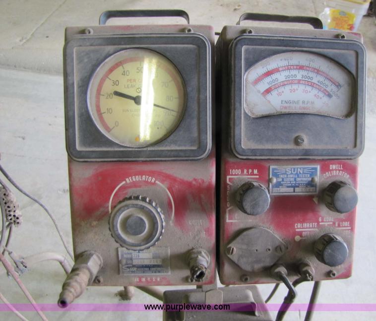 image for item 5306 Sun Tach-Dwell testers