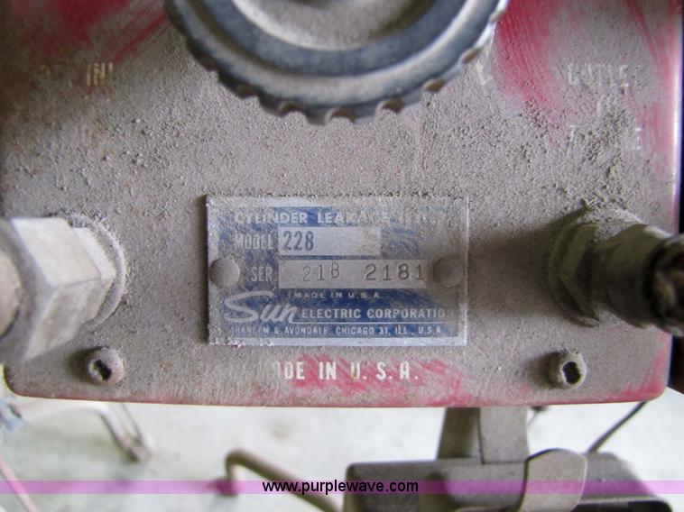 image for item 5306 Sun Tach-Dwell testers