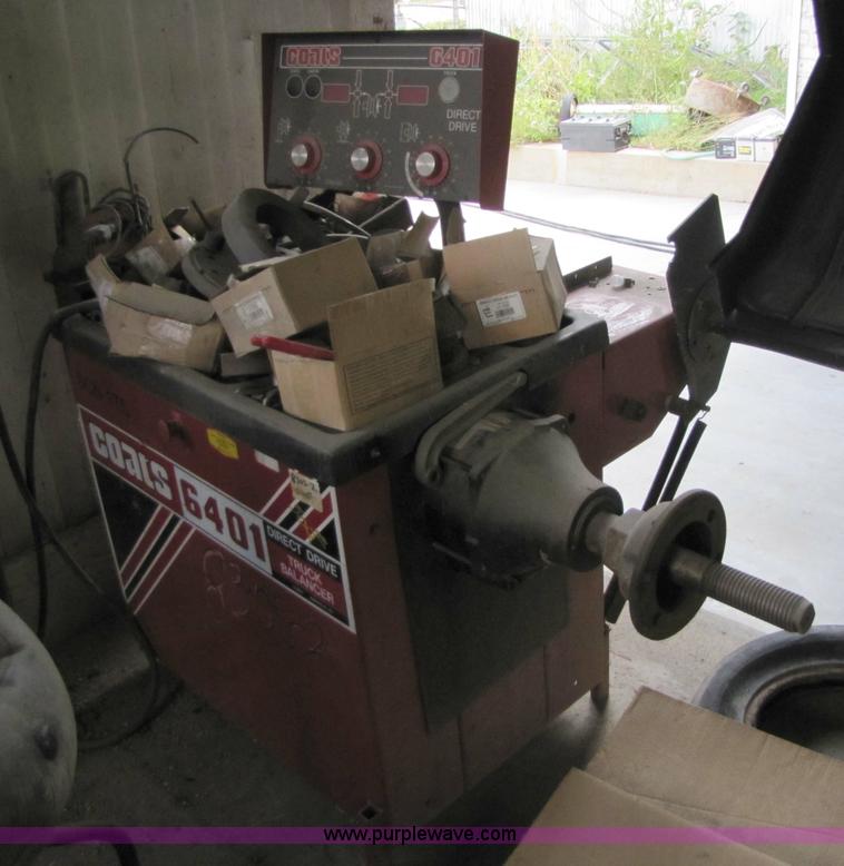 image for item 5308 Coats 6401 direct drive tire balancer