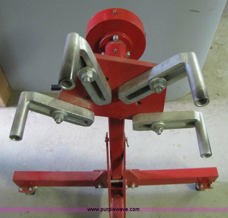 image for item 5313 Car Quest Provalue engine stand