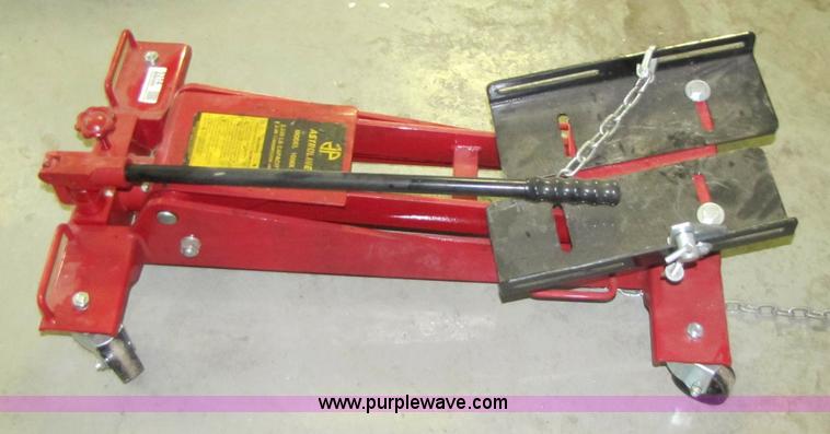 image for item 5314 Astroline transmission jack