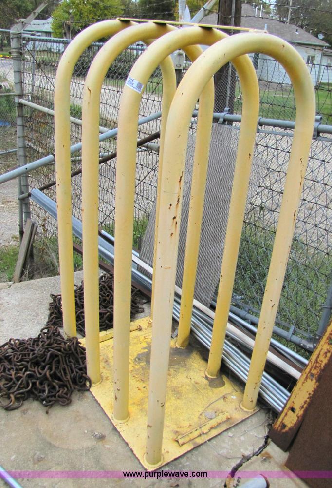 image for item 5316 Tire inflation cage